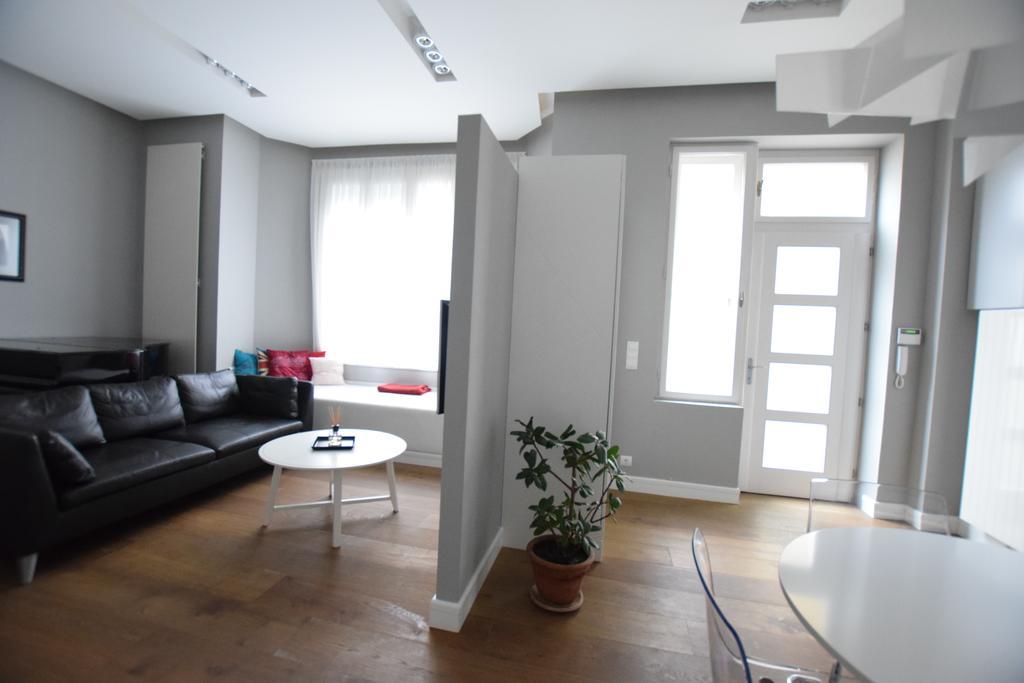 Luxury Apartment By Hi5 - Szervita Suite 布达佩斯 外观 照片