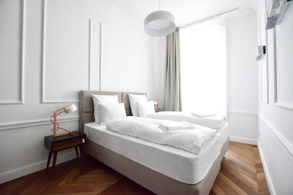 Luxury Apartment By Hi5 - Szervita Suite 布达佩斯 外观 照片
