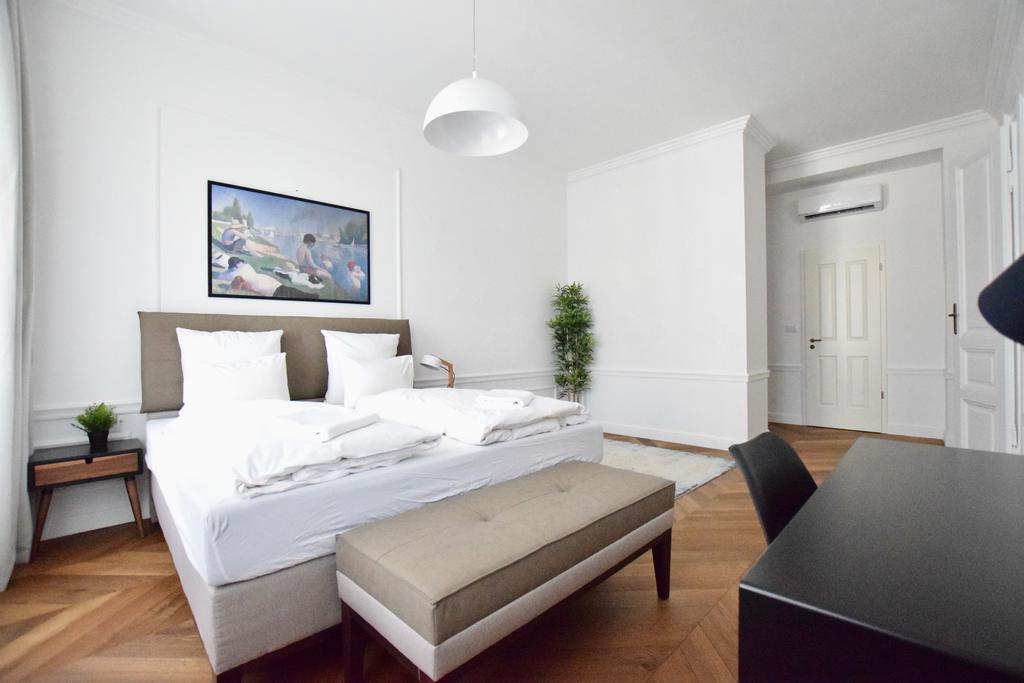 Luxury Apartment By Hi5 - Szervita Suite 布达佩斯 外观 照片